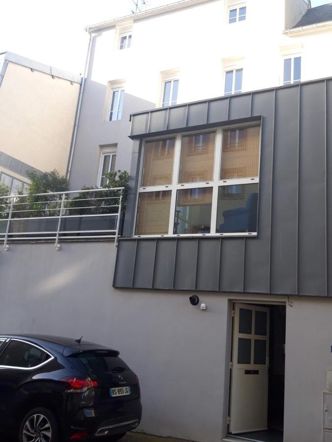 Agréables chambres indépendantes - Coutances centre Exterior foto