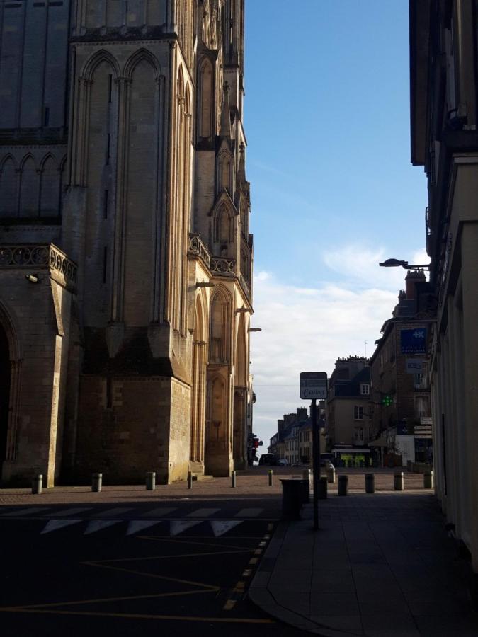 Agréables chambres indépendantes - Coutances centre Exterior foto