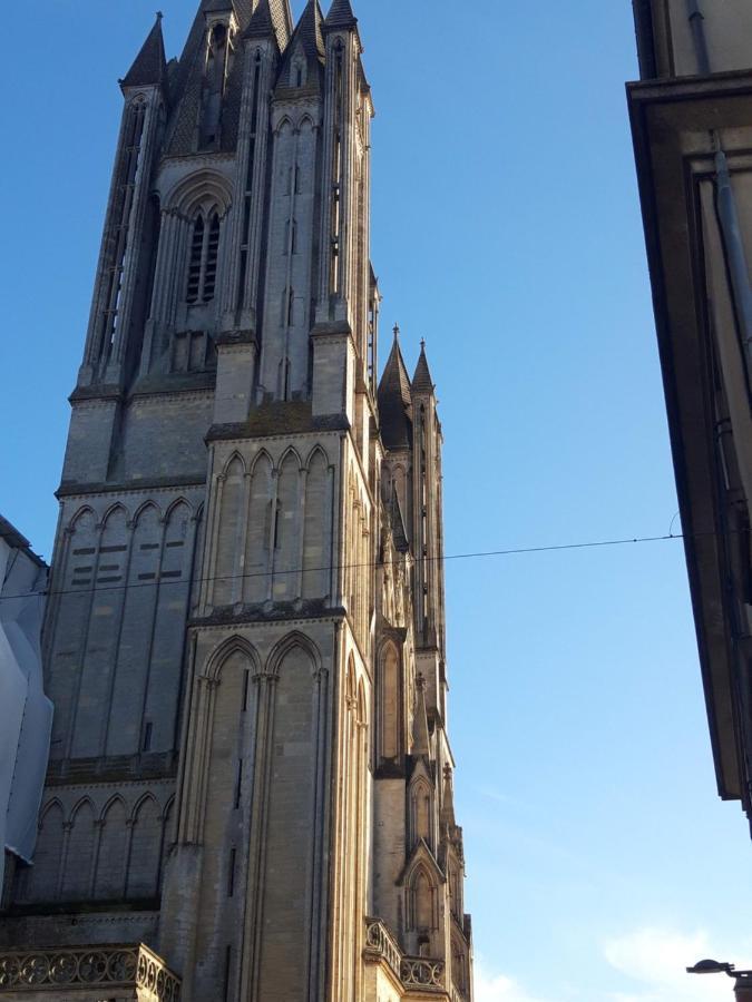 Agréables chambres indépendantes - Coutances centre Exterior foto